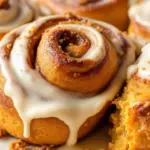 pumpkin cinnamon rolls - featured image