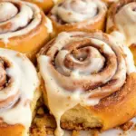 pumpkin cinnamon rolls - featured image